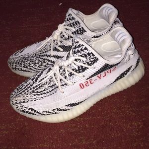 Yeezys boost 350 zebras